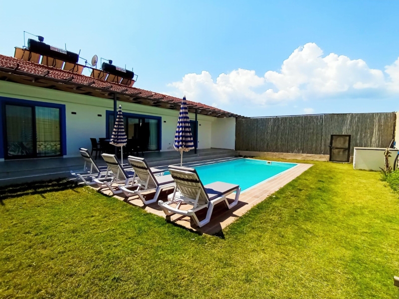 Villa Safiri